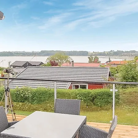 Holiday home Awesome Home In Hejls With Kitchen *