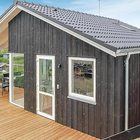Awesome Home In Hejls With Kitchen Hejls
